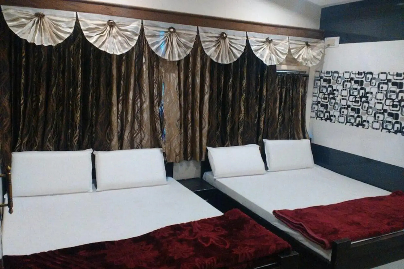 Hotel Madhav Guest House