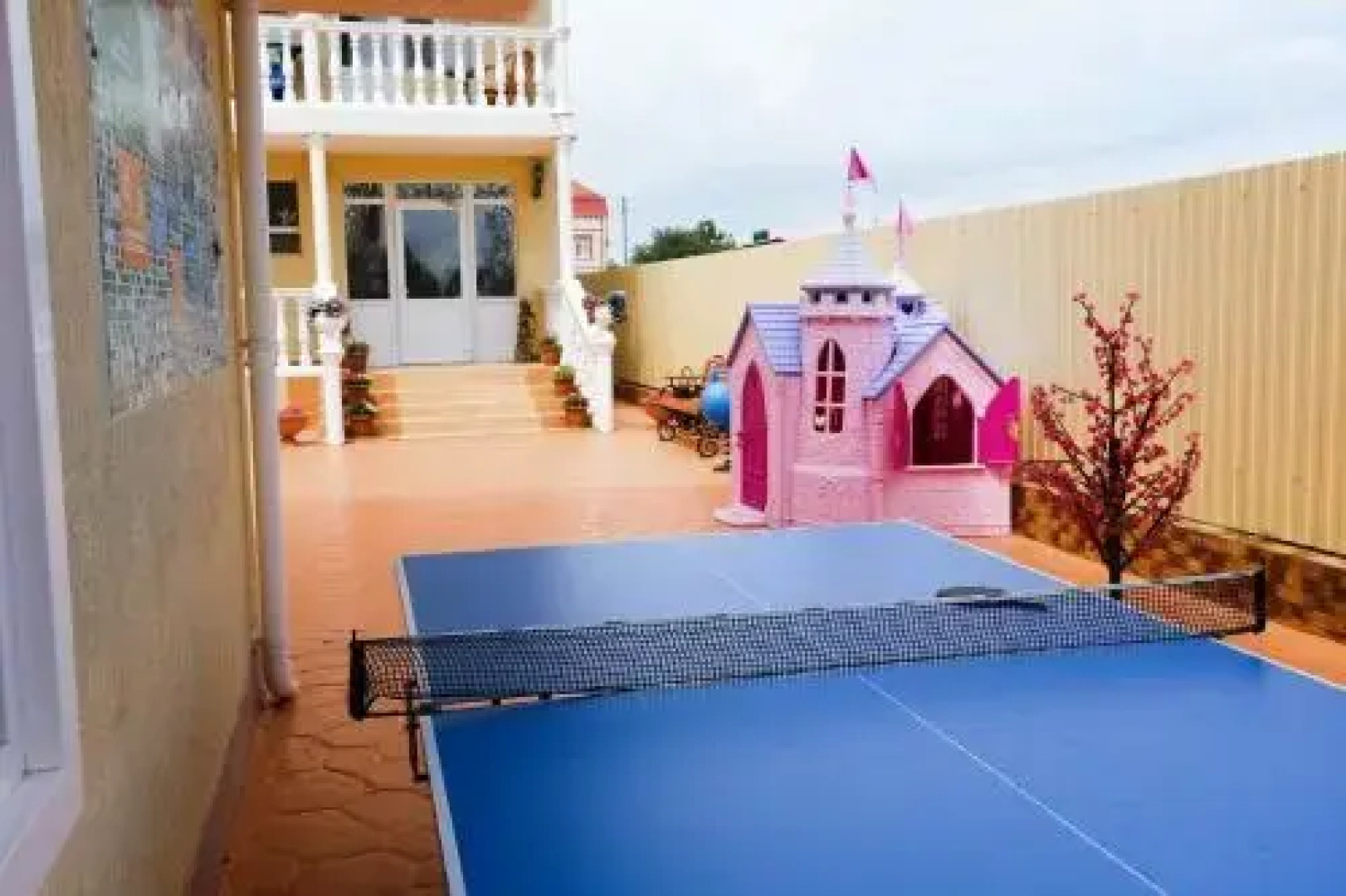 Lotos Zelyonaya Krysha Guest House