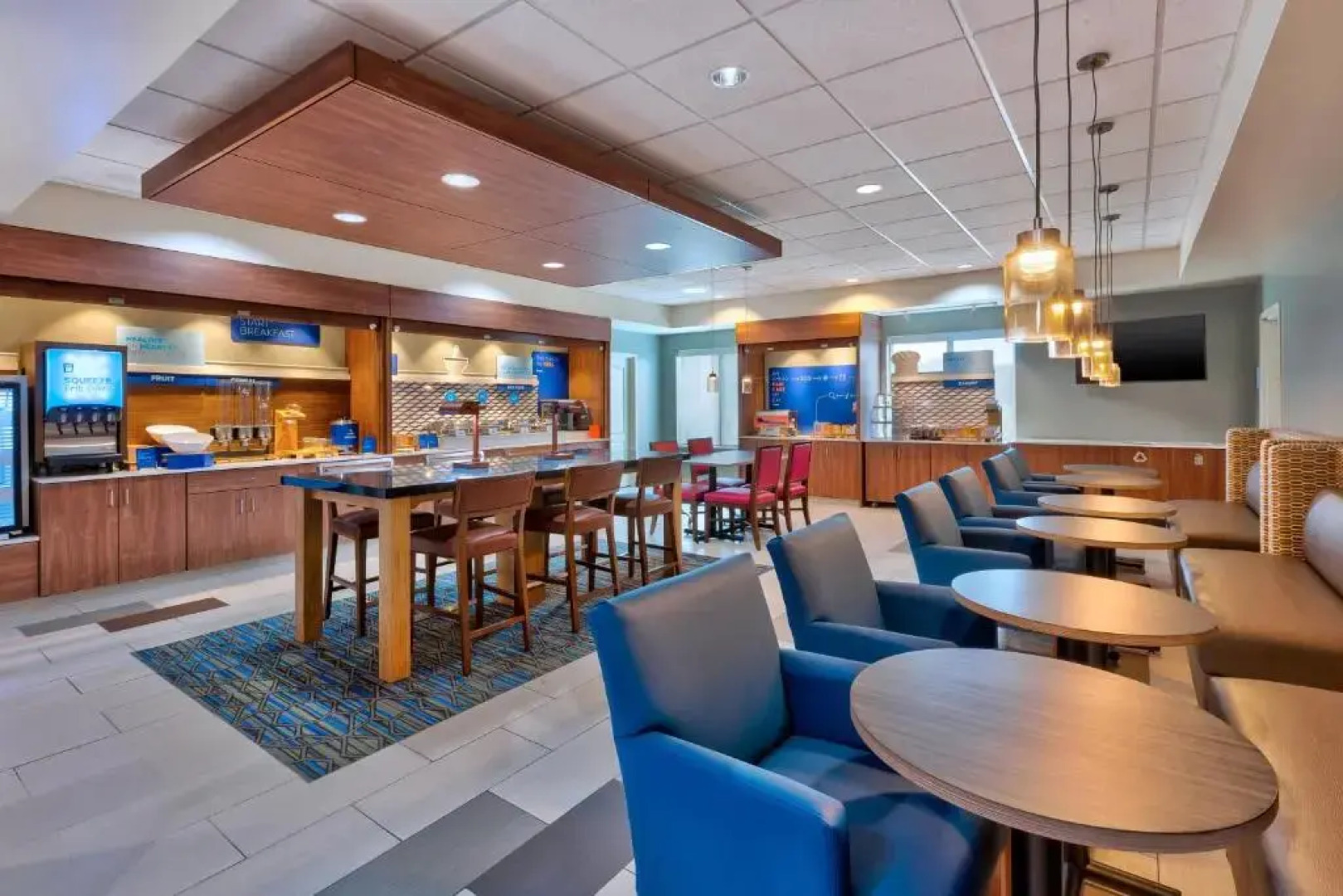 Holiday Inn Express & Suites Effingham by IHG