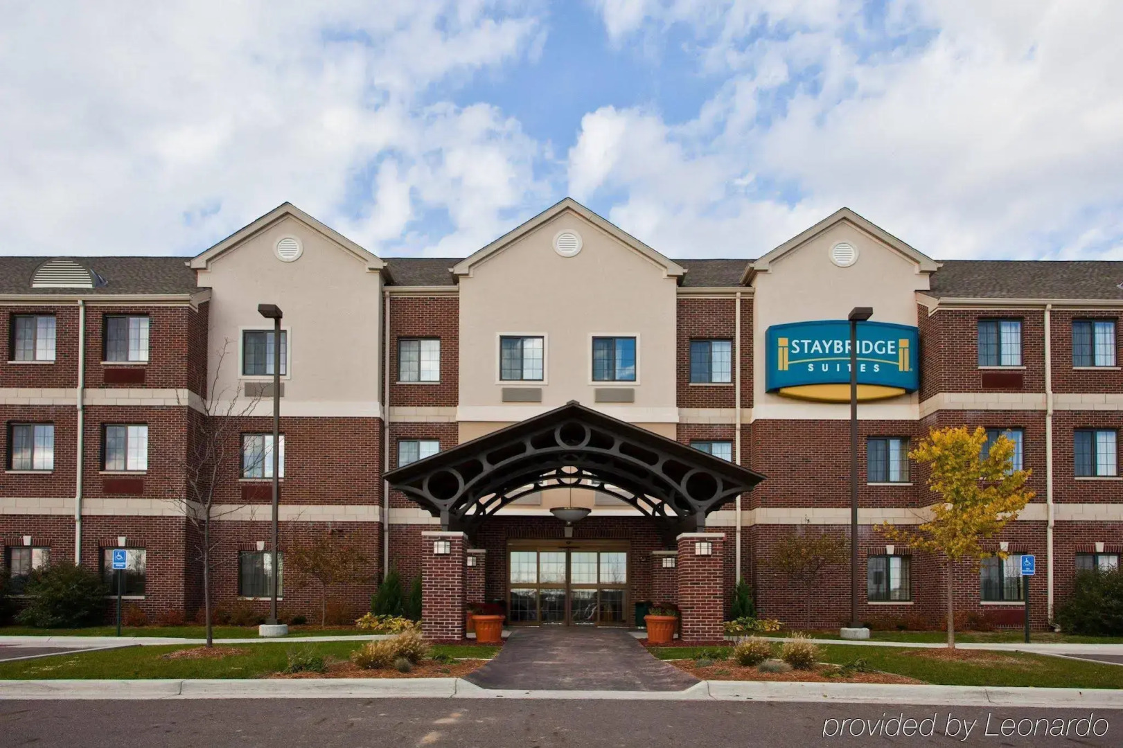 Staybridge Suites Lansing - Okemos by IHG
