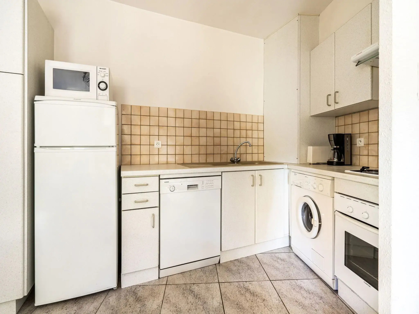 Vineyards & Village Stay