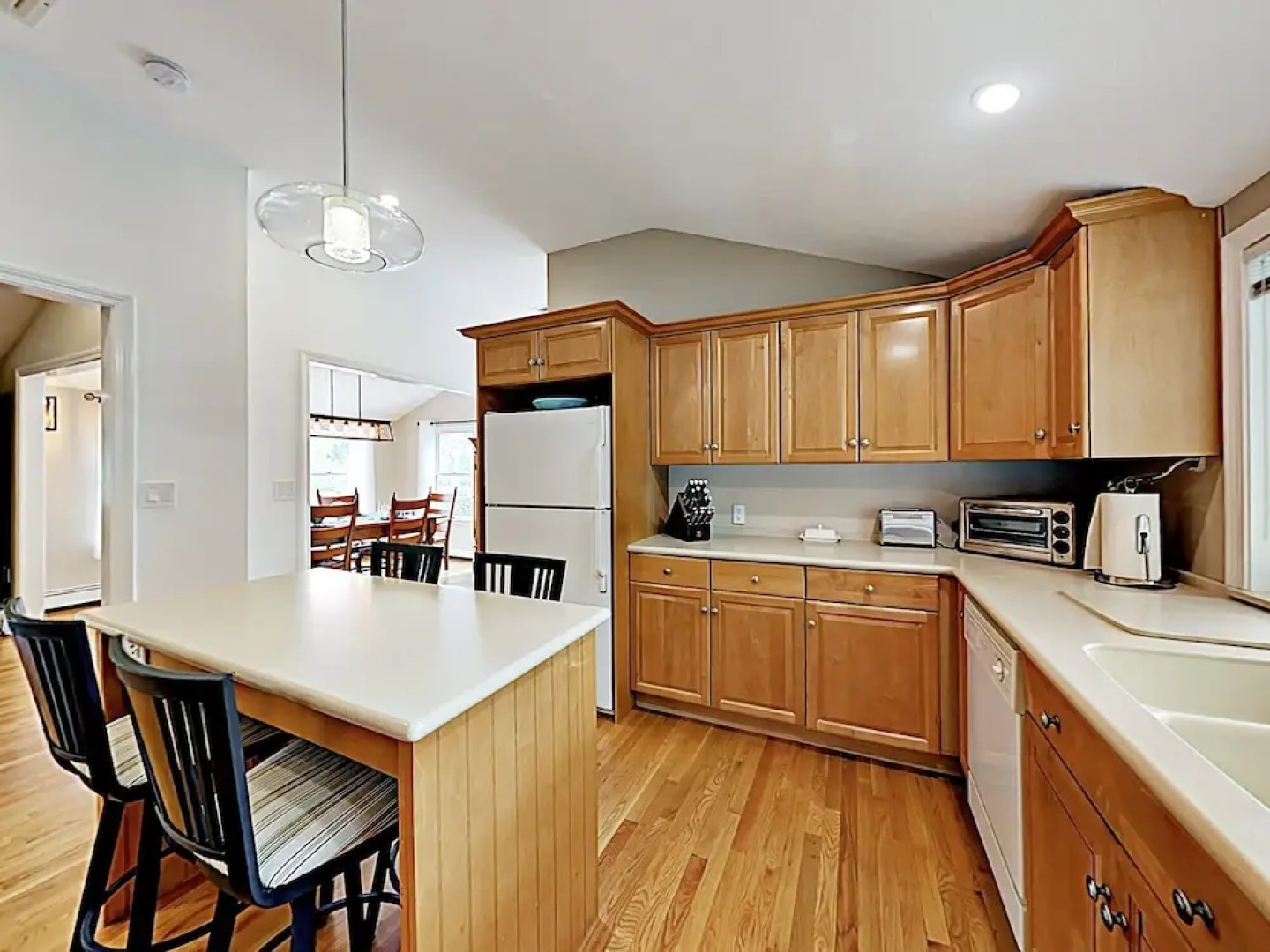 Beautiful Popponesset Beach On Deans Pond 3 Bedroom Home