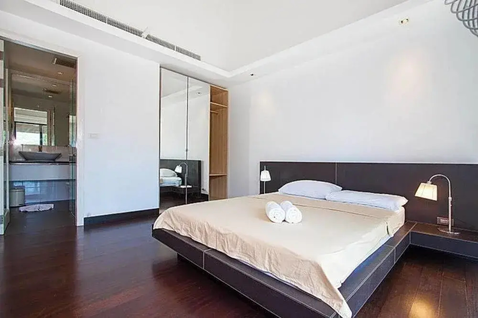 Yu-Phin Villa