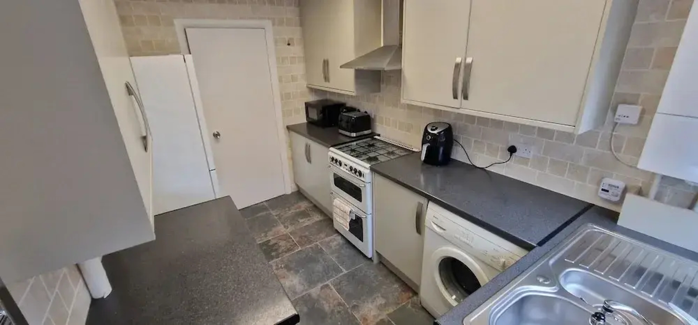 Summerville Manor Luxury Residency With Drive