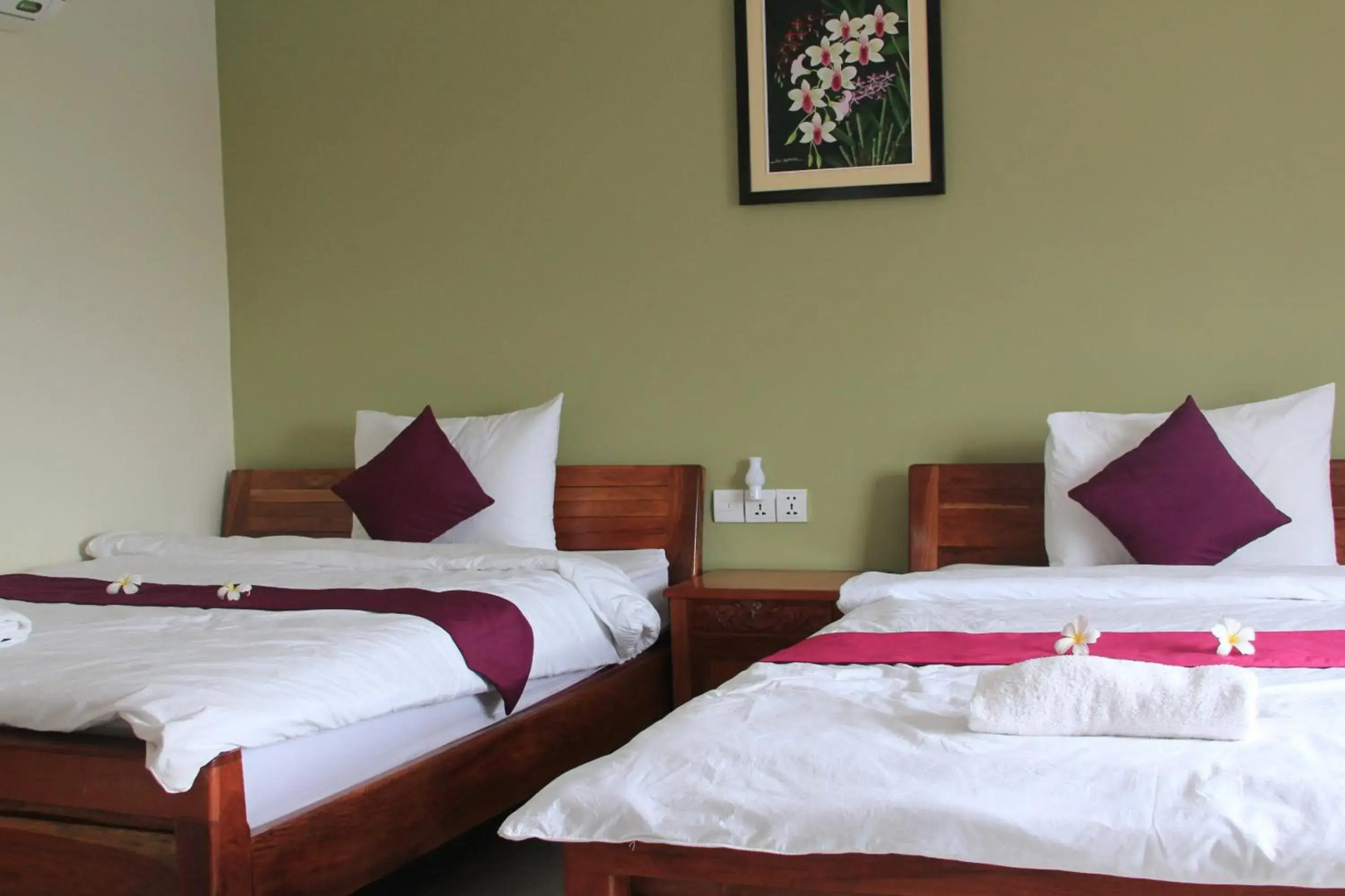 Neakru Guesthouse and Restaurant