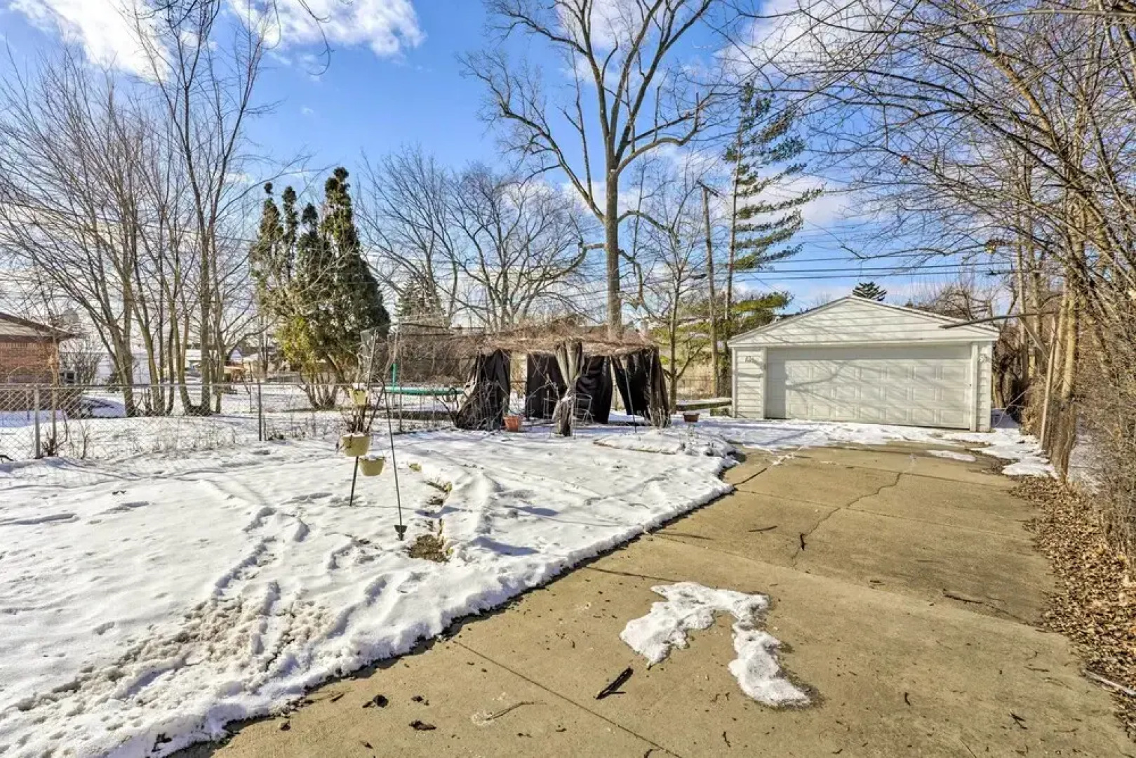 Pet-friendly Dearborn Home < 2 Mi to Downtown!