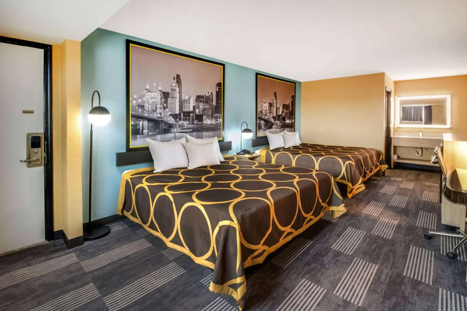 Super 8 by Wyndham Vandalia/Dayton International Airport