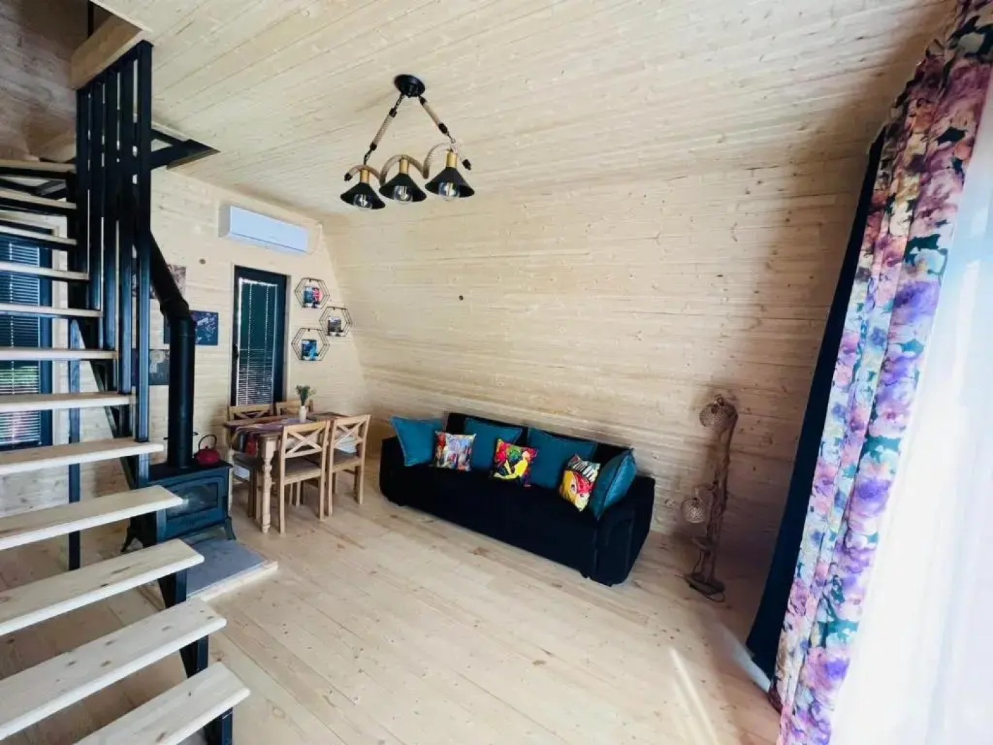 cottage Ninika surami