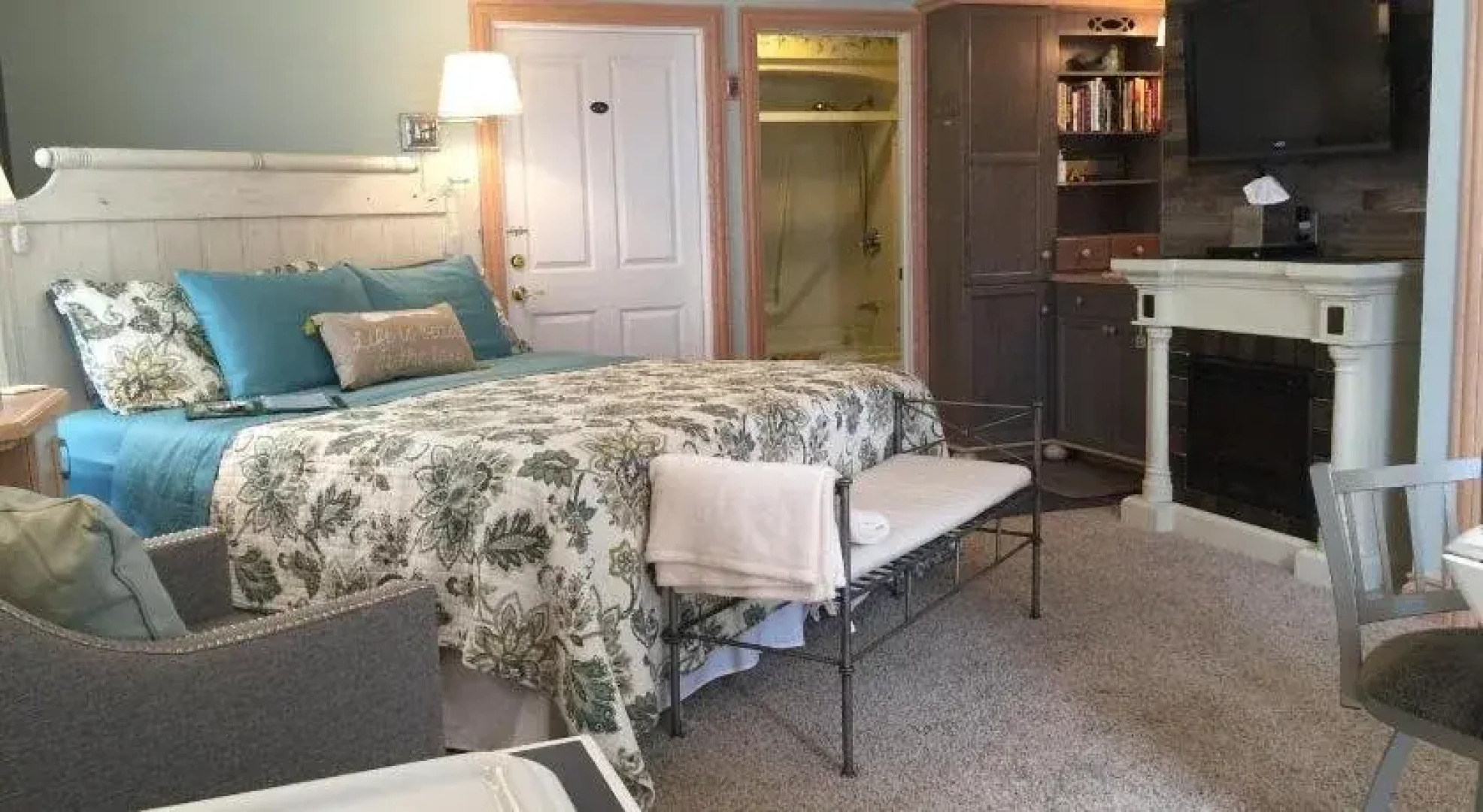 PrairieSide Suites Luxury Bed & Breakfast