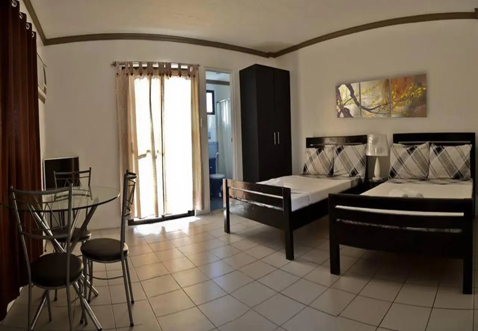 AA Travellers Pad Hotel