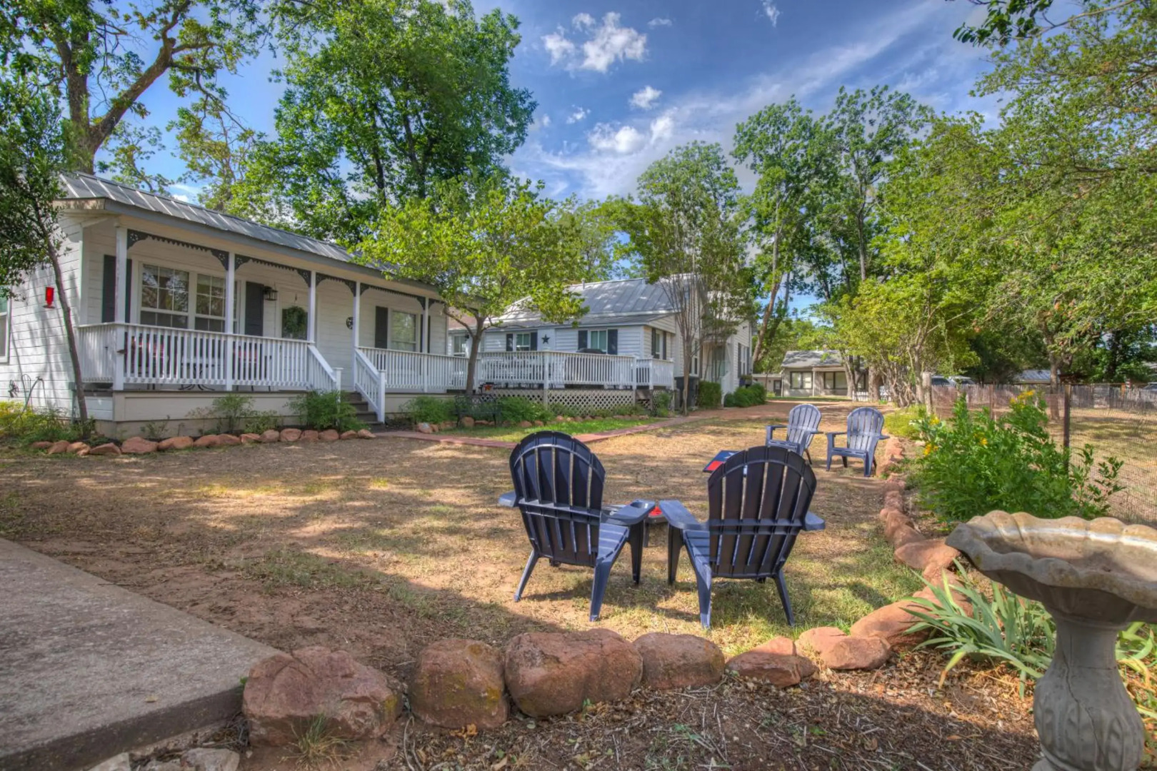 Awesome Haus With Gameroom, 4blks to Center of Town!