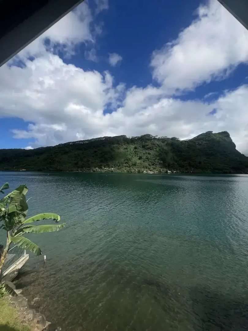 Tiare Faaroa Bay Villa