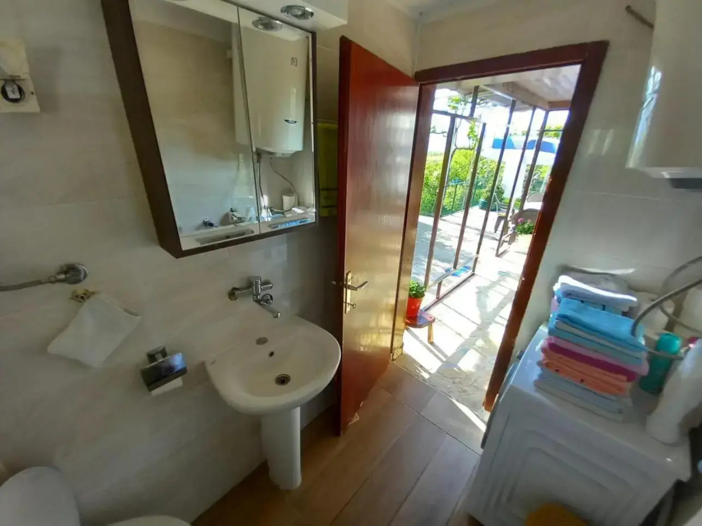 Etno House Mira i Vinarija DSM