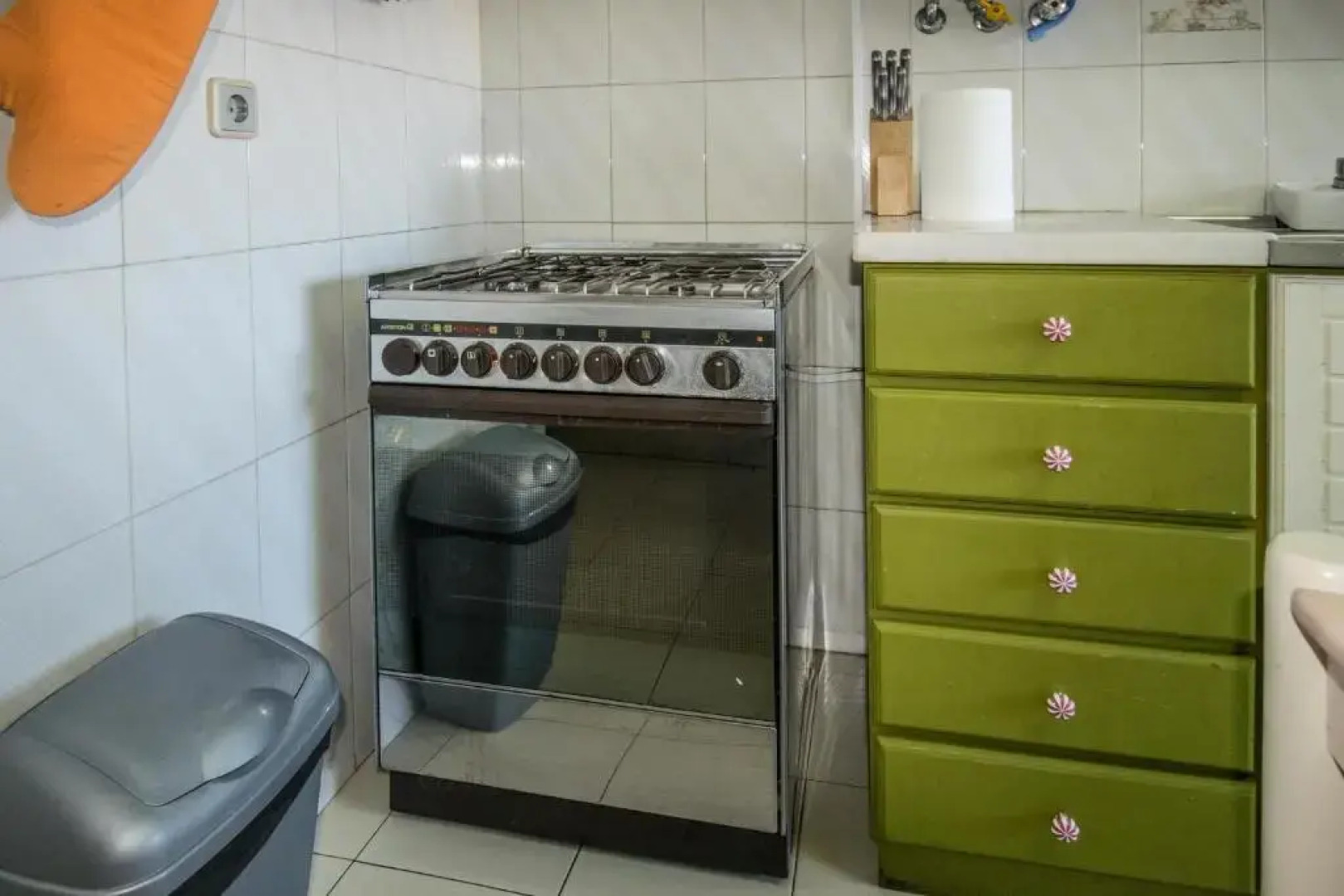 Perfect to Enjoy Lisbon Cascais and Sintra at 1200 metres to metro blue line and Sintra Rail line