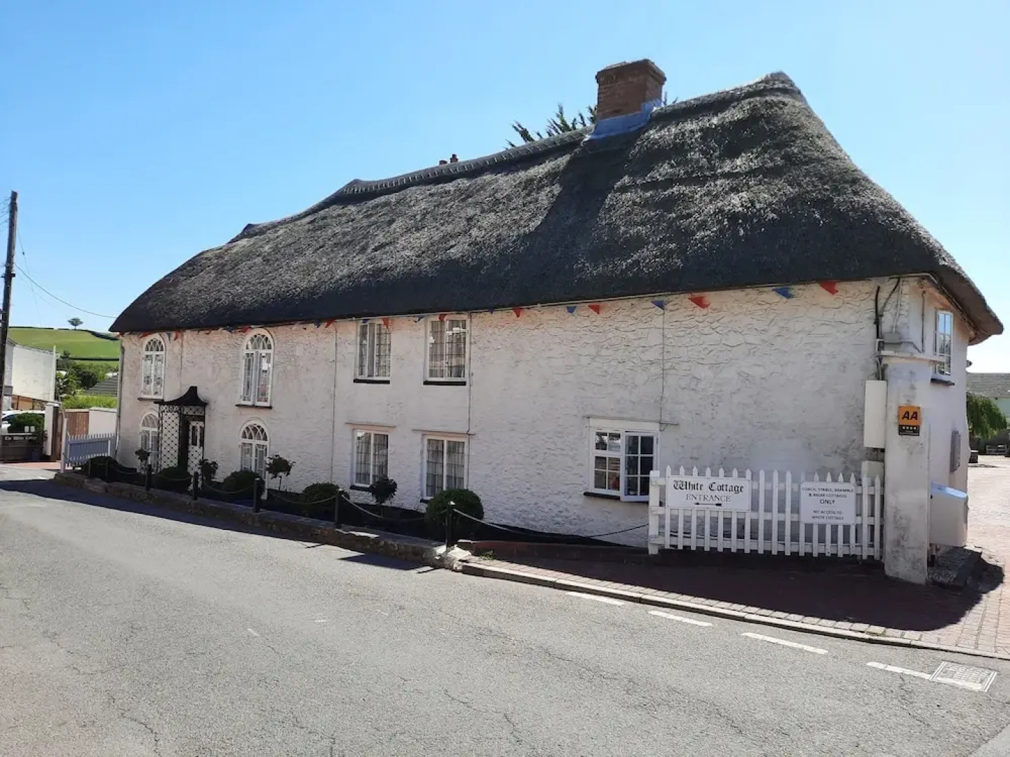 The White Cottage B&B