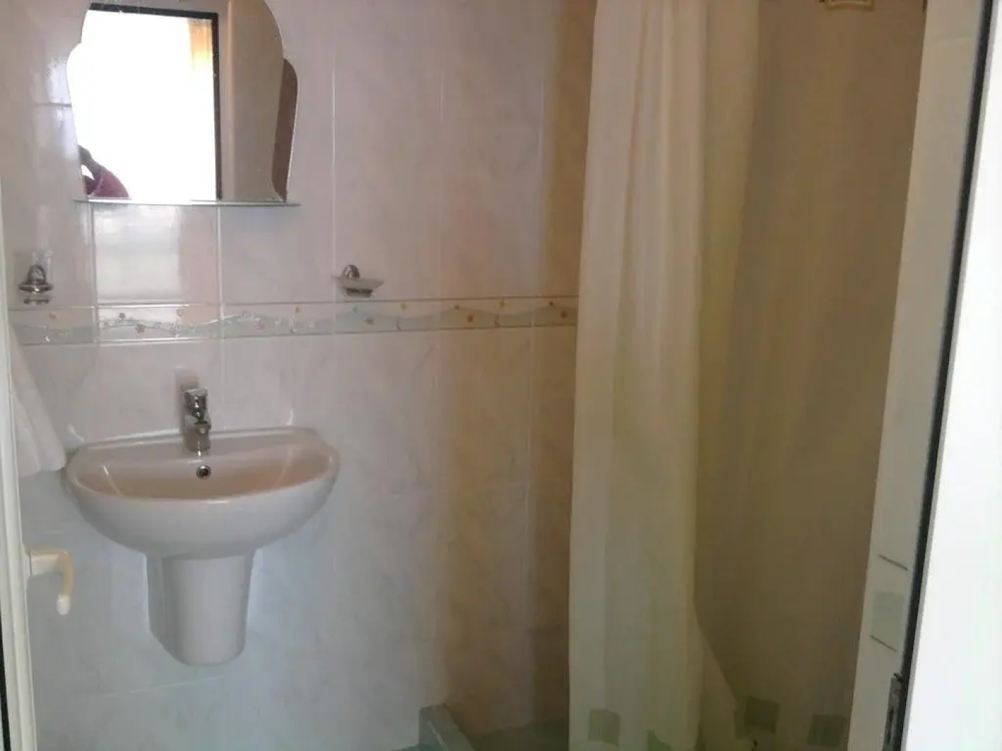 Krai Moreto Guest House