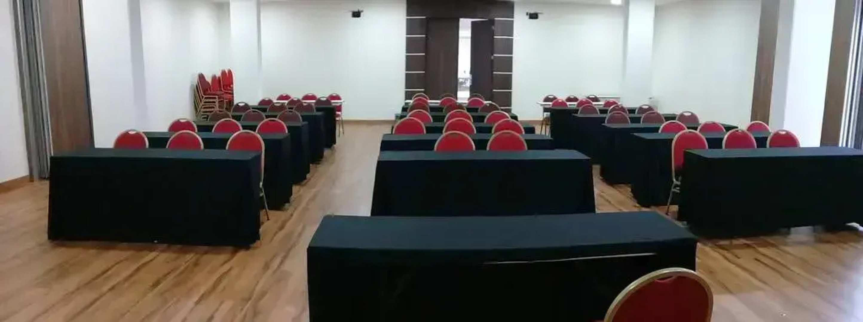 Maestro Executive Hotel