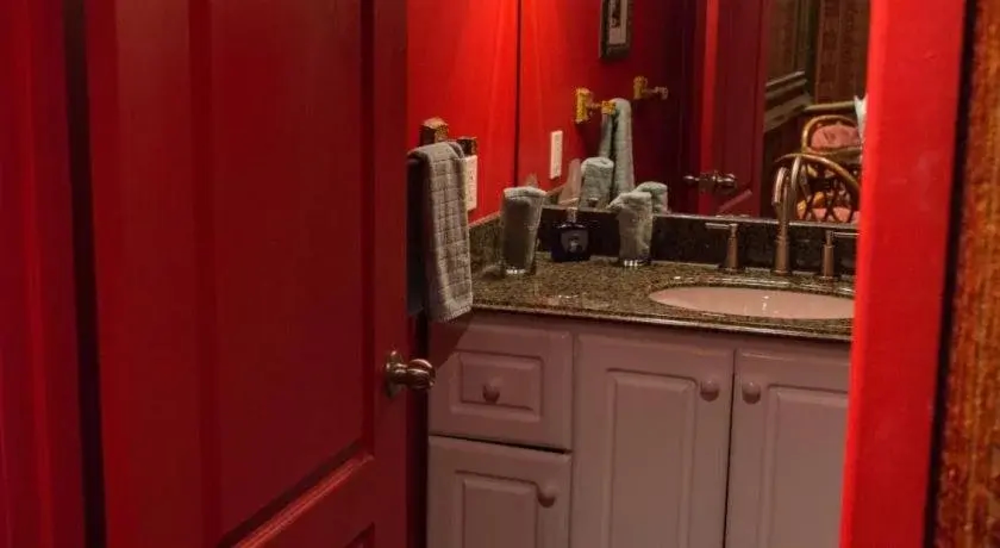 Mariaggi's Theme Suite Hotel & Spa
