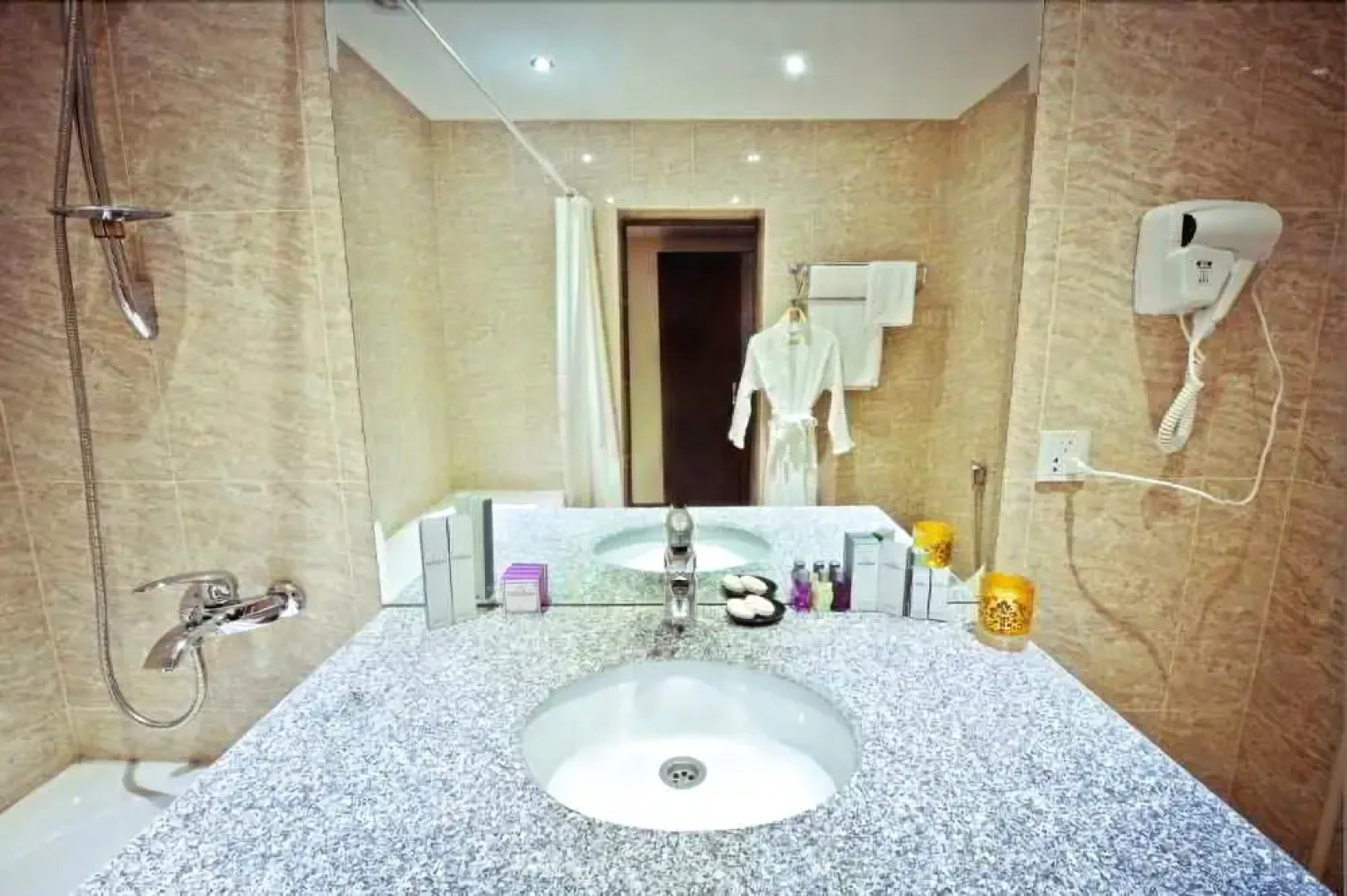 Карван Палас