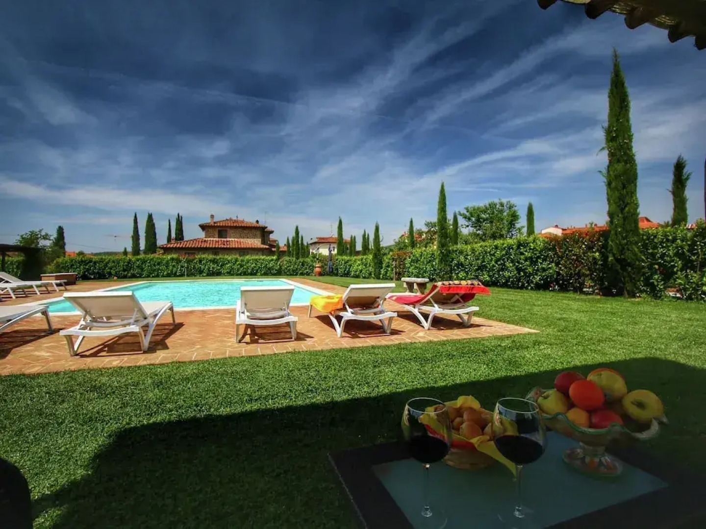 Rustic Retreat With Pool