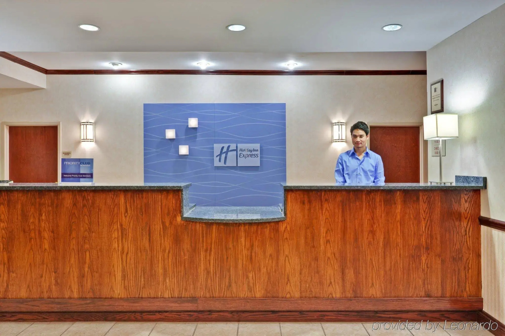 Holiday Inn Express Hotel & Suites Dayton West - Brookville by IHG