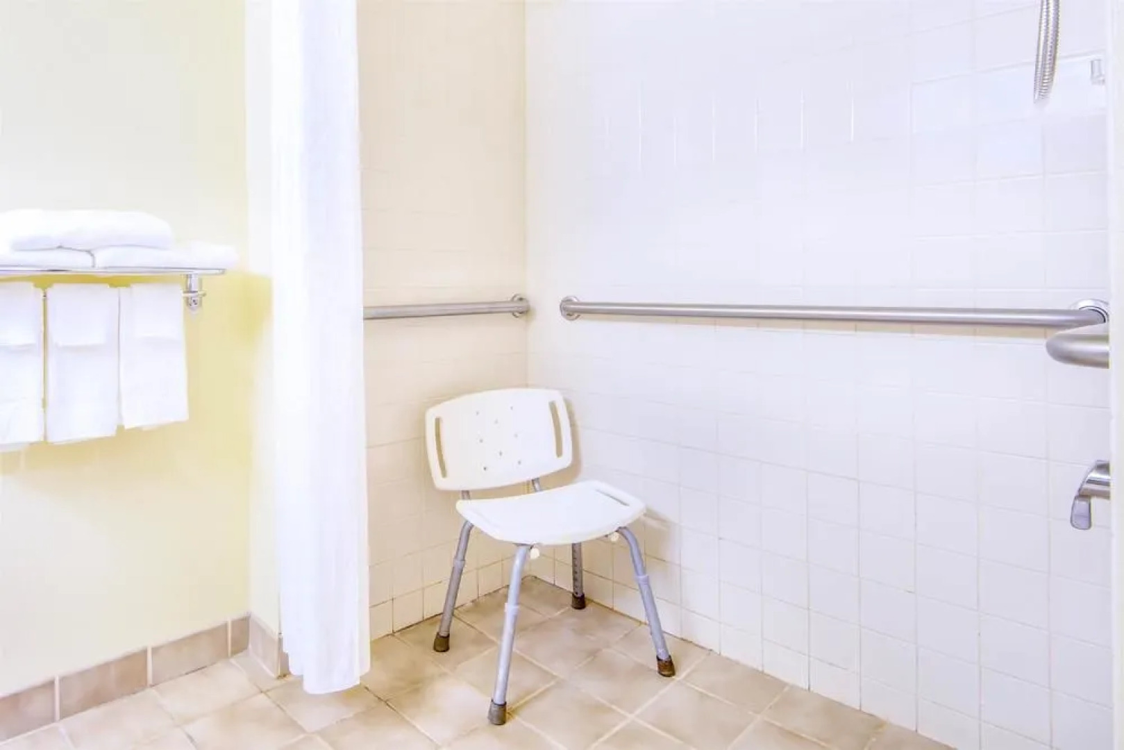 Super 8 Motel - Wheeling