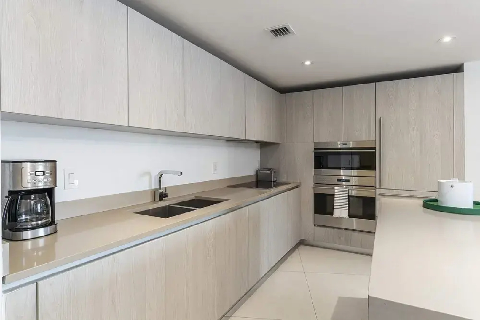 Hyde Resort Apartments by SV Rentals