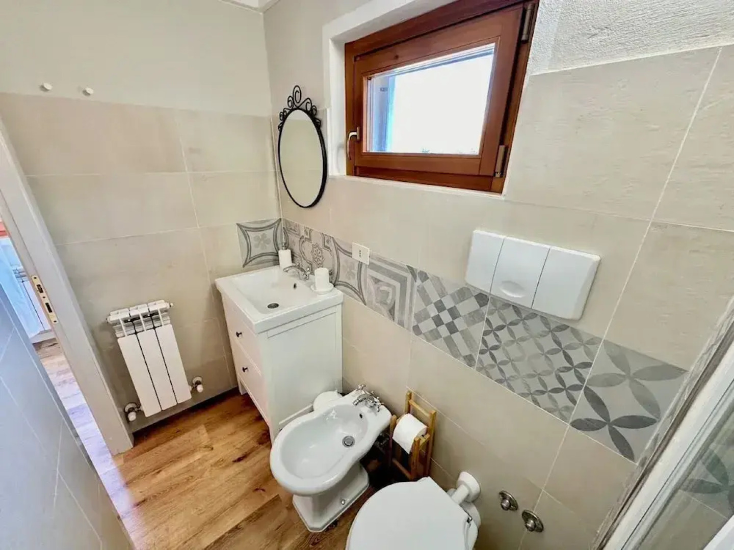 the Mulberry on the Hills of Senigallia a Stone's Throw From the sea