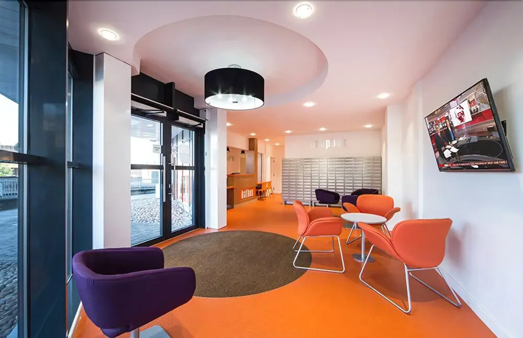 B4H Studios - The Hatbox