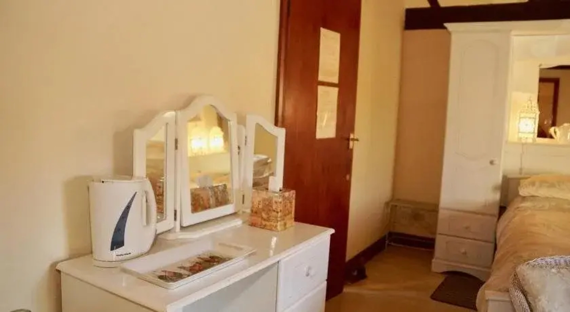 Ravencar Farm Bed and Breakfast