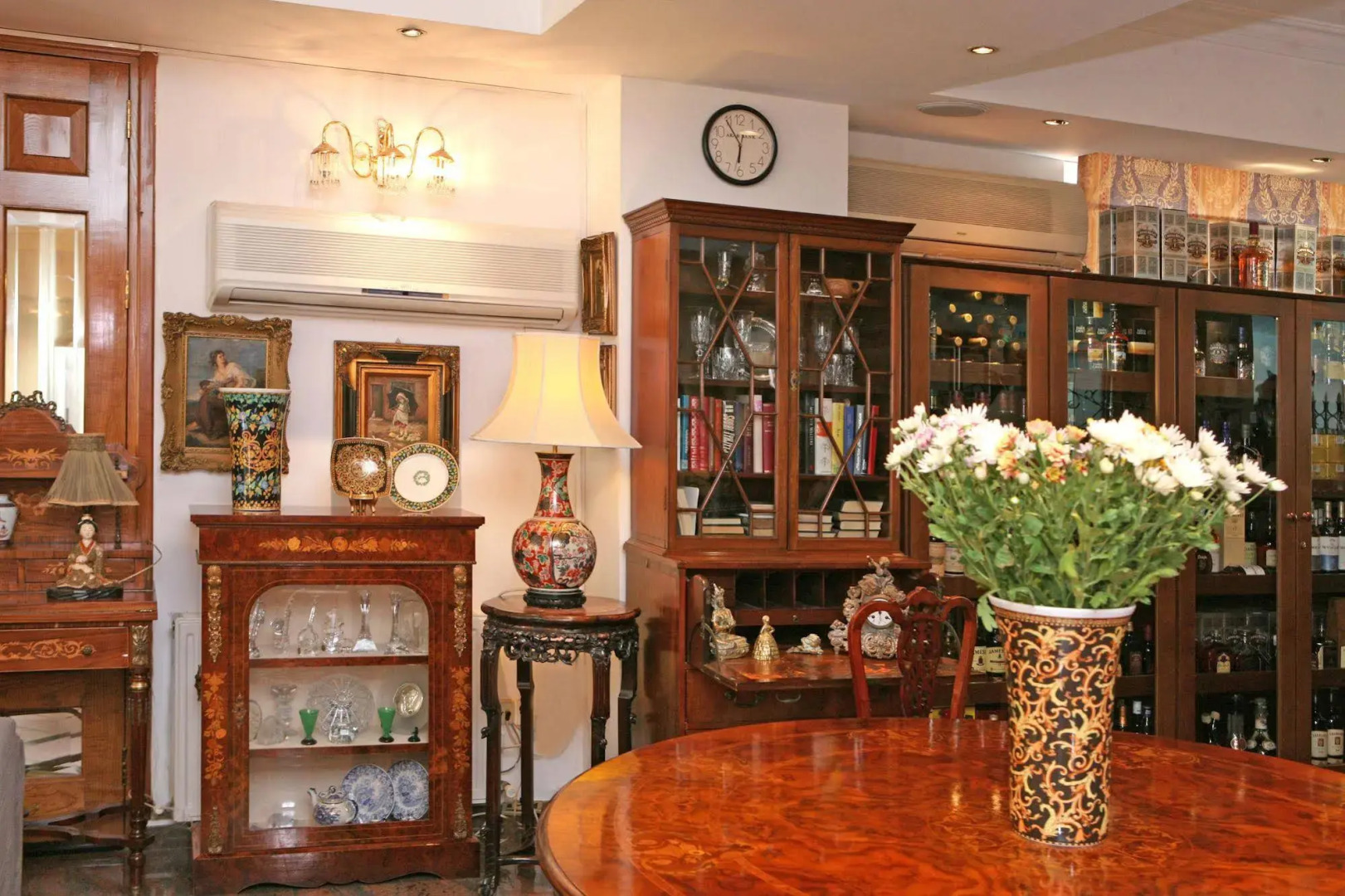 Chrielka Hotel Apartments