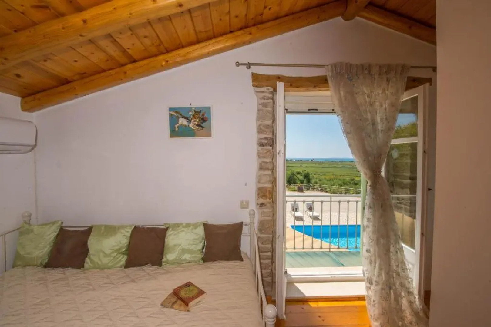 Villa Siorra by MediterraneanVillas