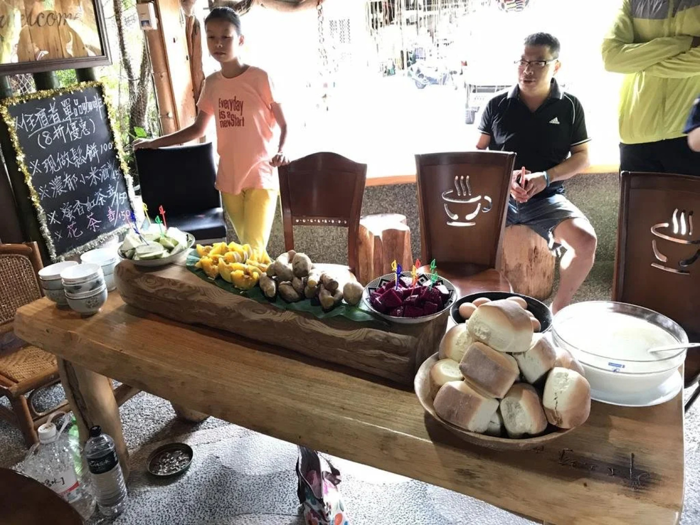 Coffee houses ethnic language