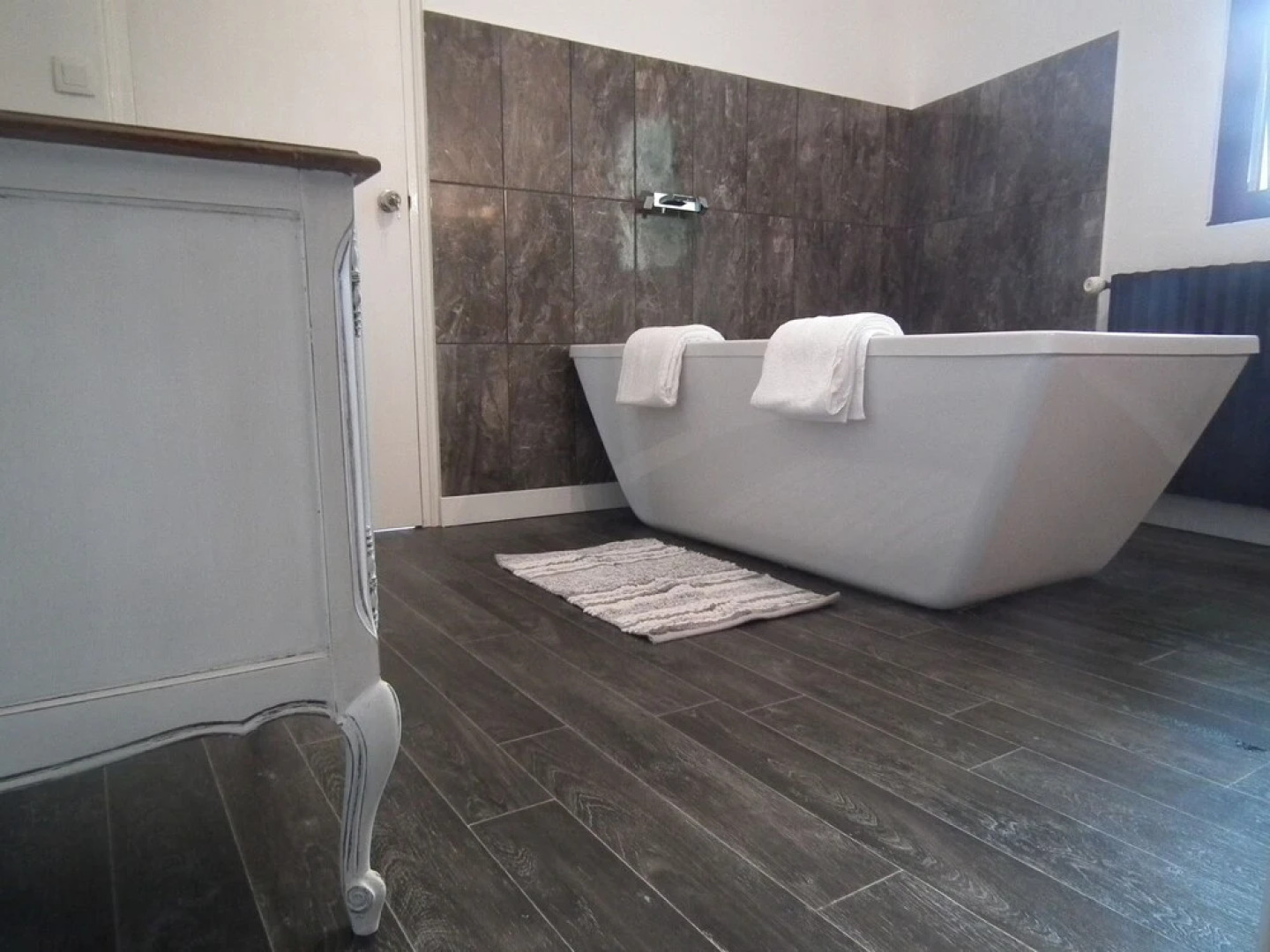 No 6 Bed & Breakfast