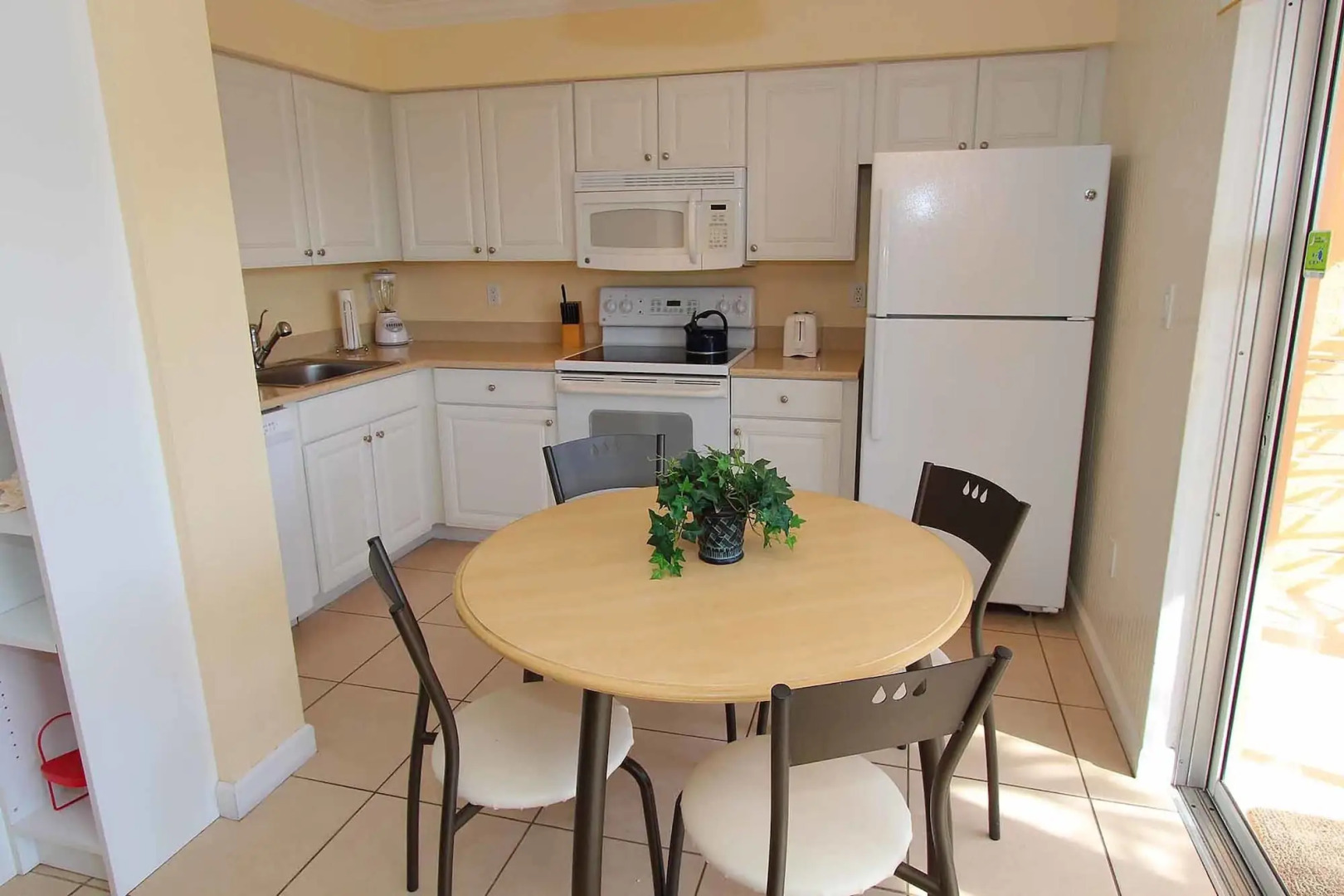 Silver Sands Gulf Beach Resort by RVA