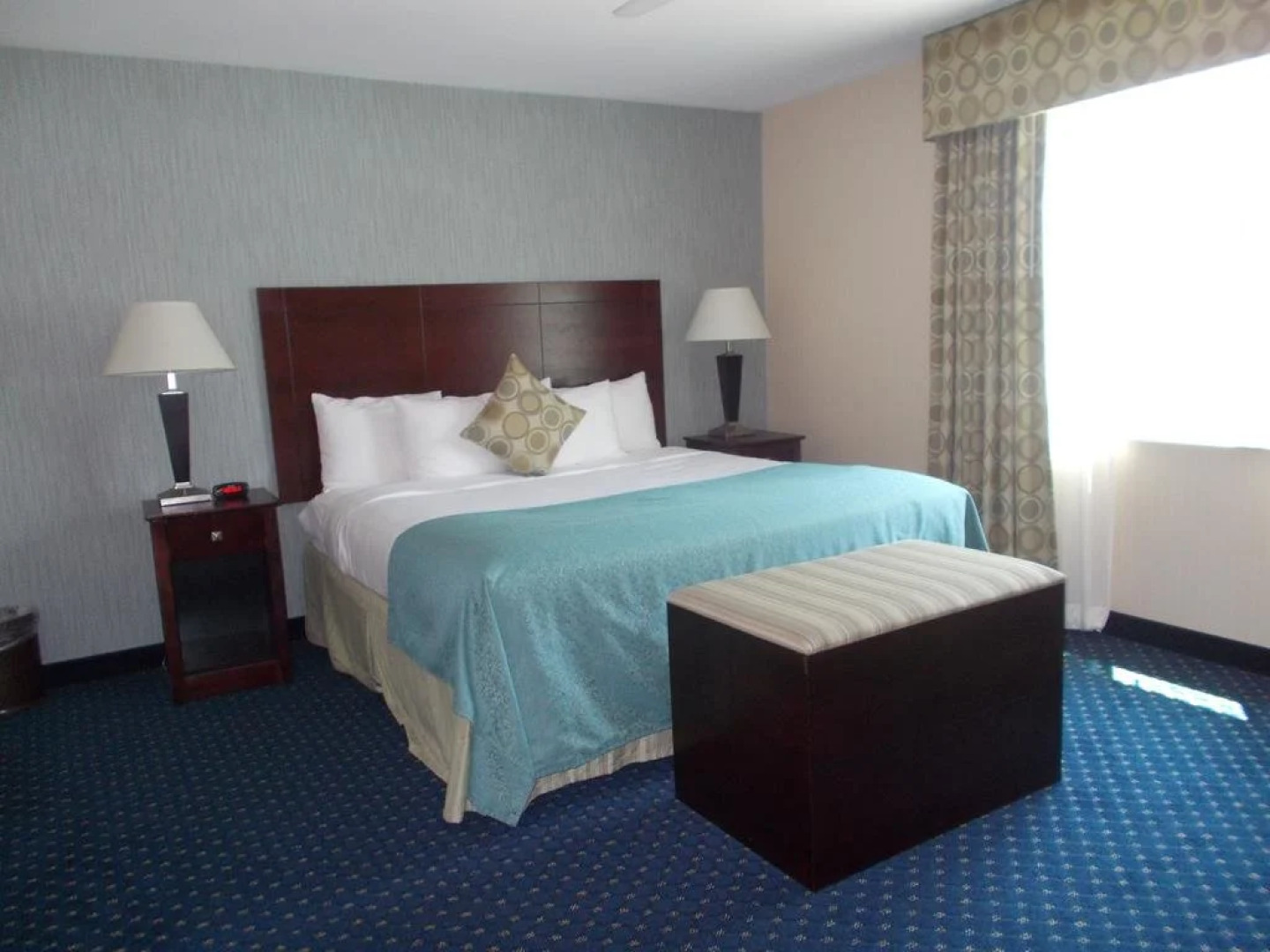 Atlantic Oceanside Hotel & Conference Center