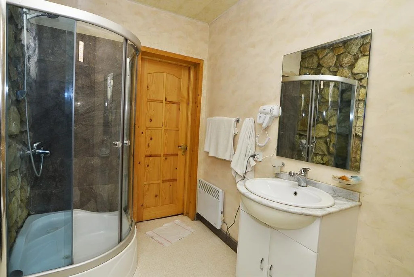 Отель Apaga Resort