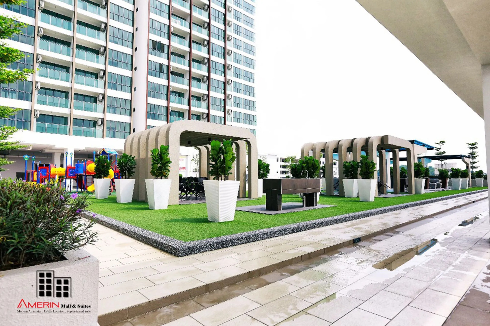 One Amerin Mall & Suites