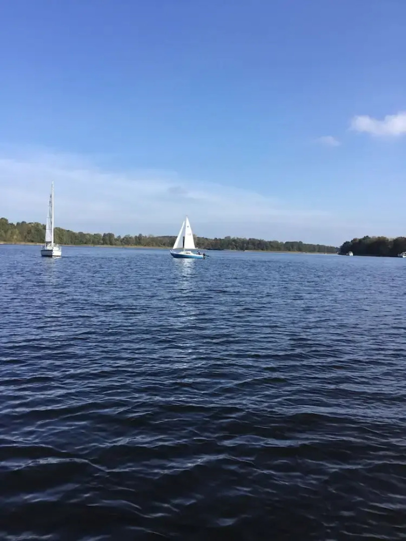 Haus am See in Kleinzerlang