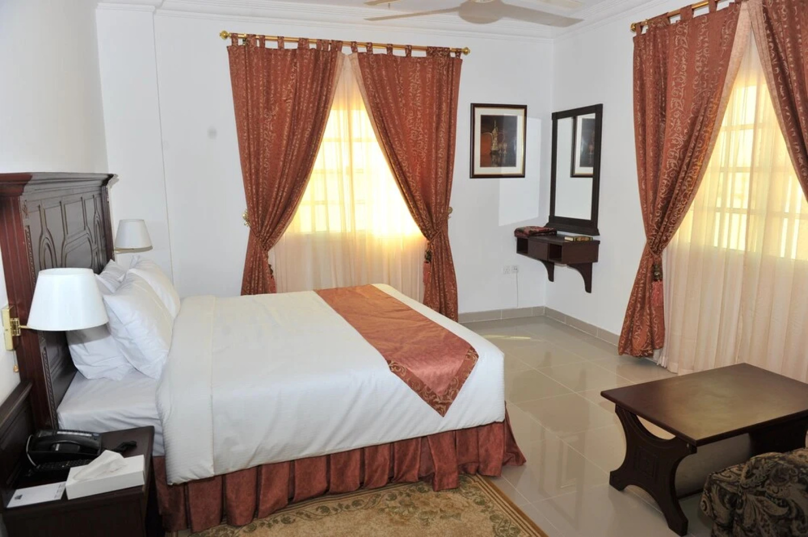 Manam Sohar Hotel Apartments