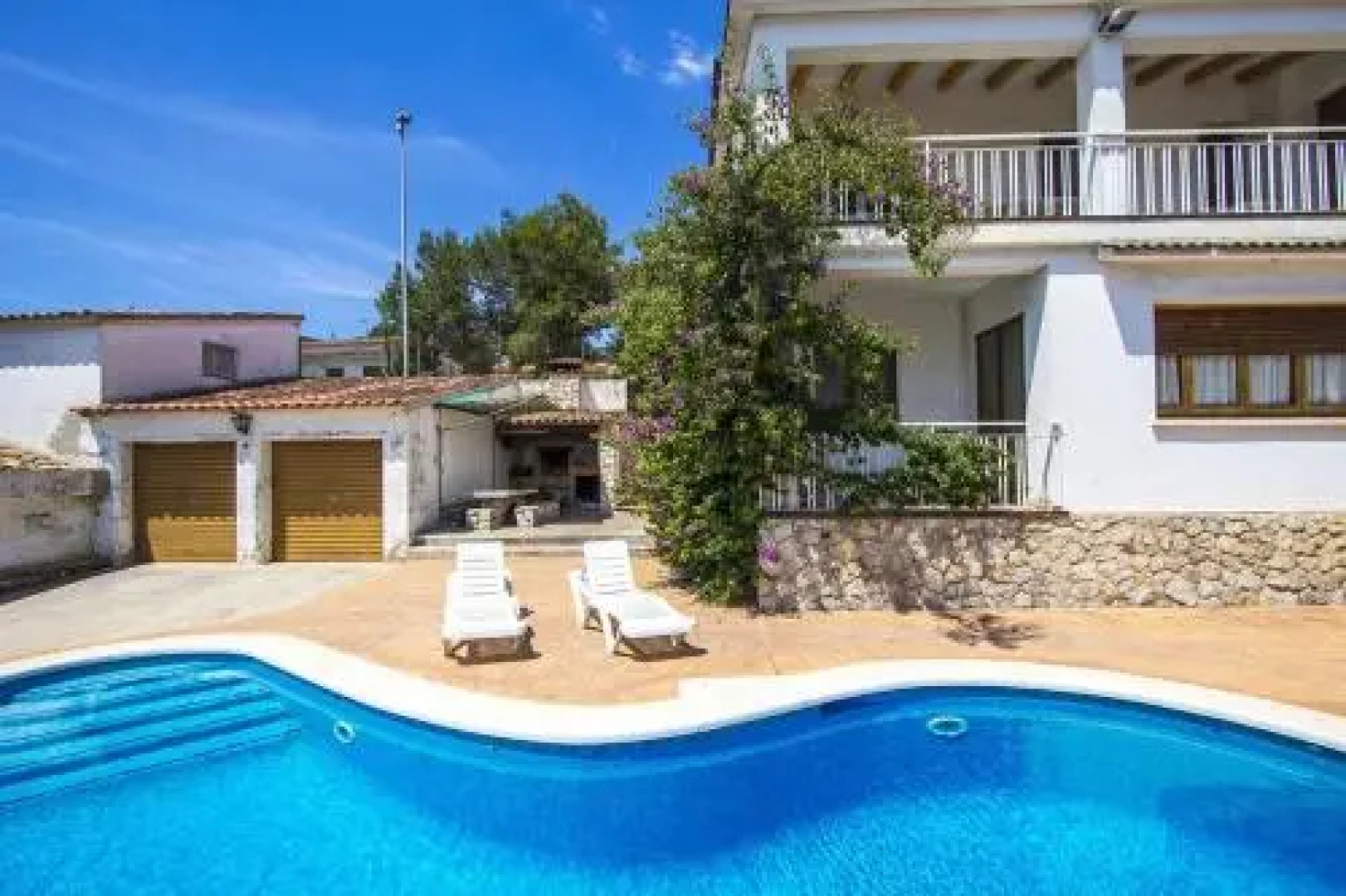 Casa De Vacaciones "CAL VIVES"