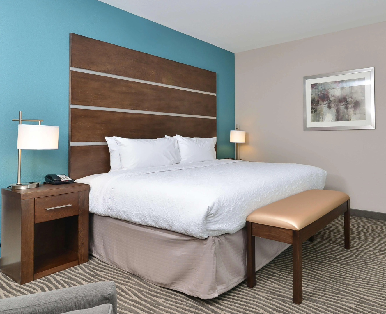Hampton Inn & Suites Des Moines Downtown