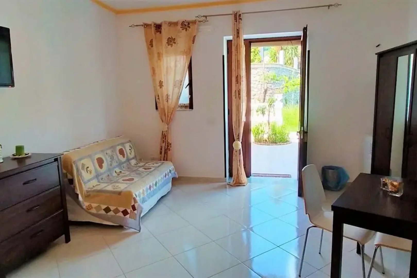 Amalfi Coast Countryside With Jacuzzi and Garden