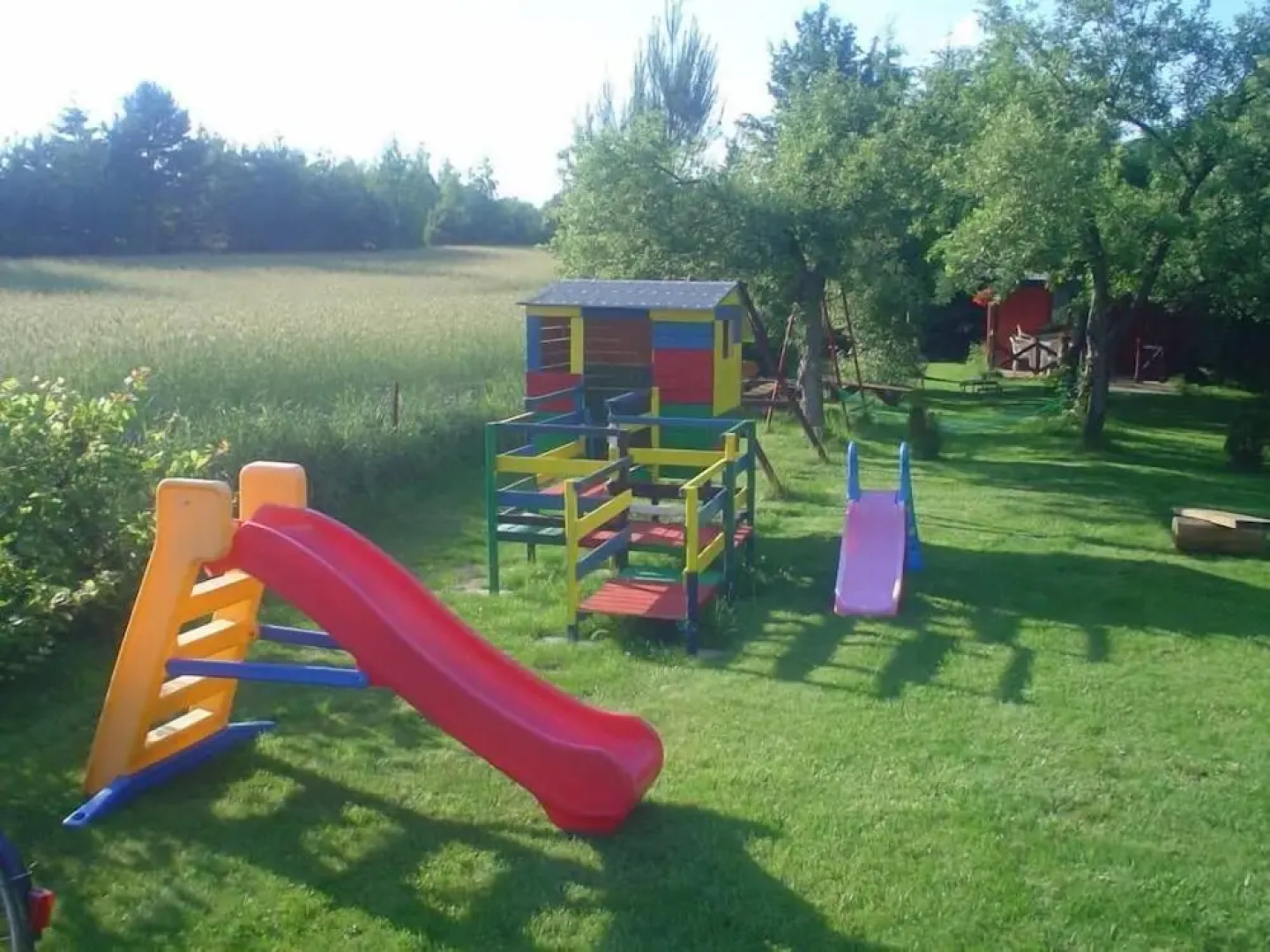 Domki Drewniane Świętne