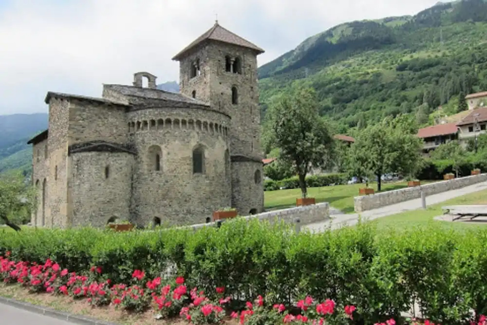 Apartment With 3 Bedrooms in Peisey-nancroix, With Wonderful Mountain View, Enclosed Garden and Wifi - 22 km From the Slopes