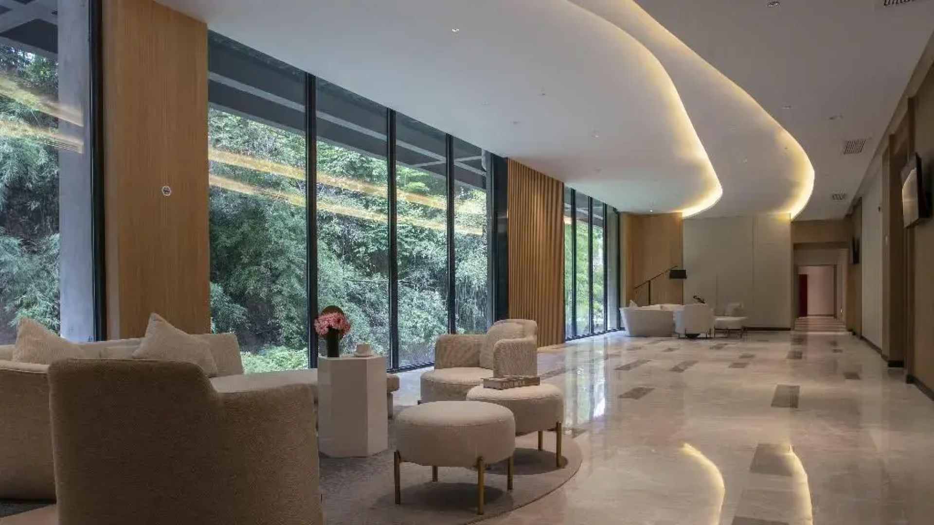Holiday Inn Express E'Mei Qiliping by IHG