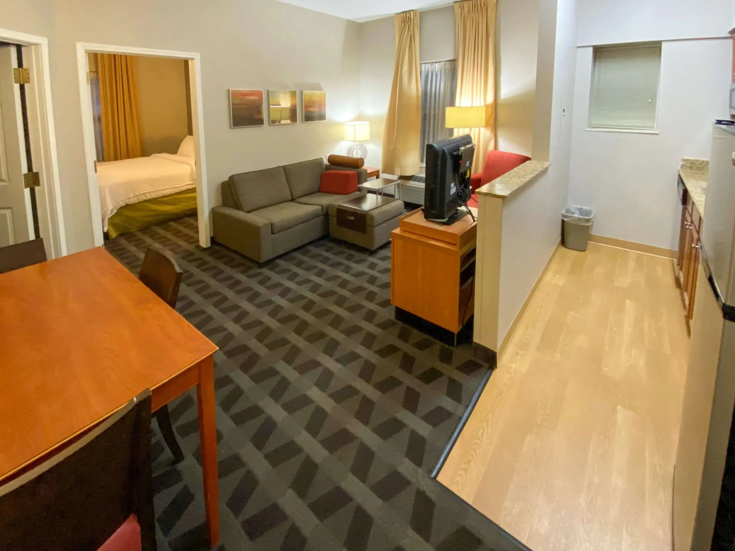 MainStay Suites Middleburg Heights Cleveland Airport