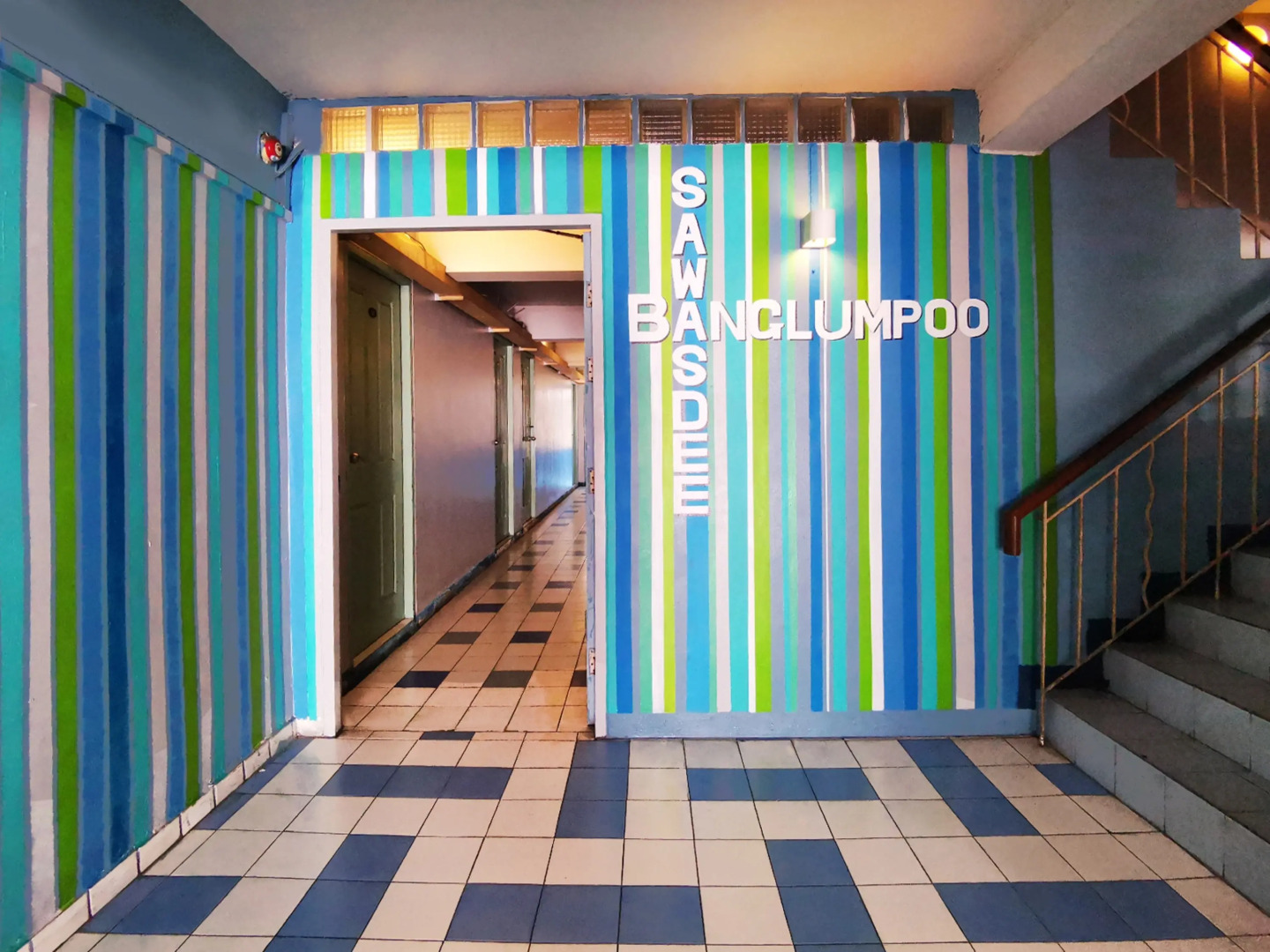 Отель Sawasdee Khaosan Inn