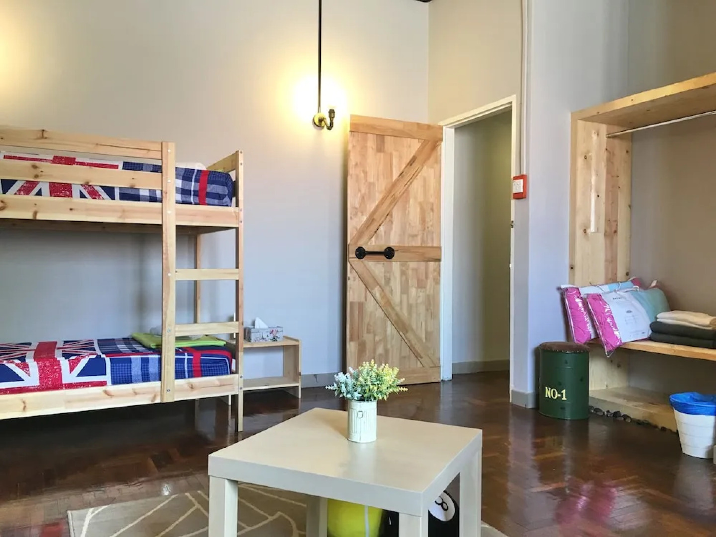 iBook 3 - Beachside Bungalow