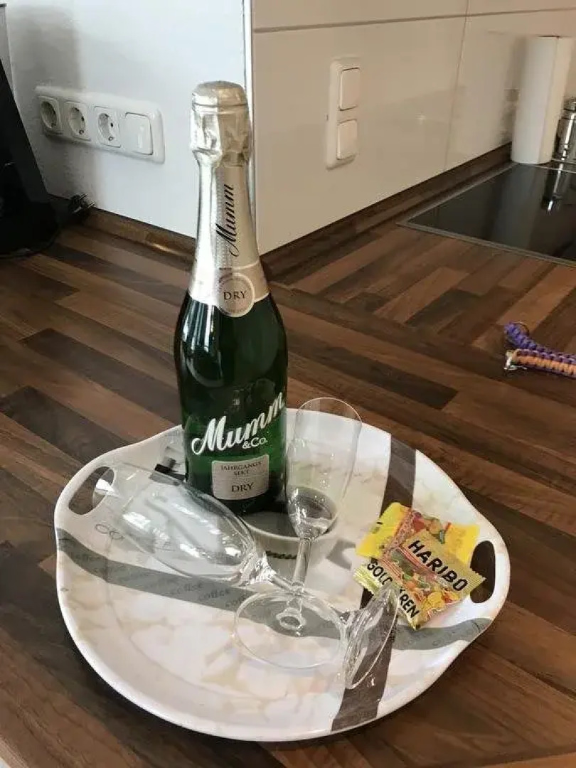 Die Sailor Huser sterstrae